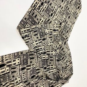 VINTAGE CASCA CREAM BLACK BUILDING MOTIF SILK SCARF